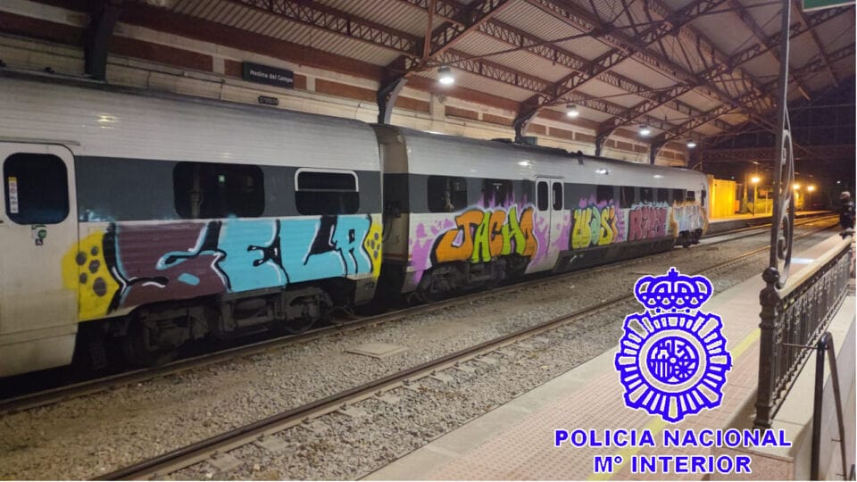 Un juez cuestiona las indemnizaciones de Renfe por grafitis y apunta a posibles prácticas sistemáticas de sobrevaloración de daños