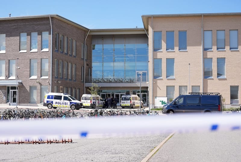Tres estudiantes apuñalados en una escuela de Finlandia