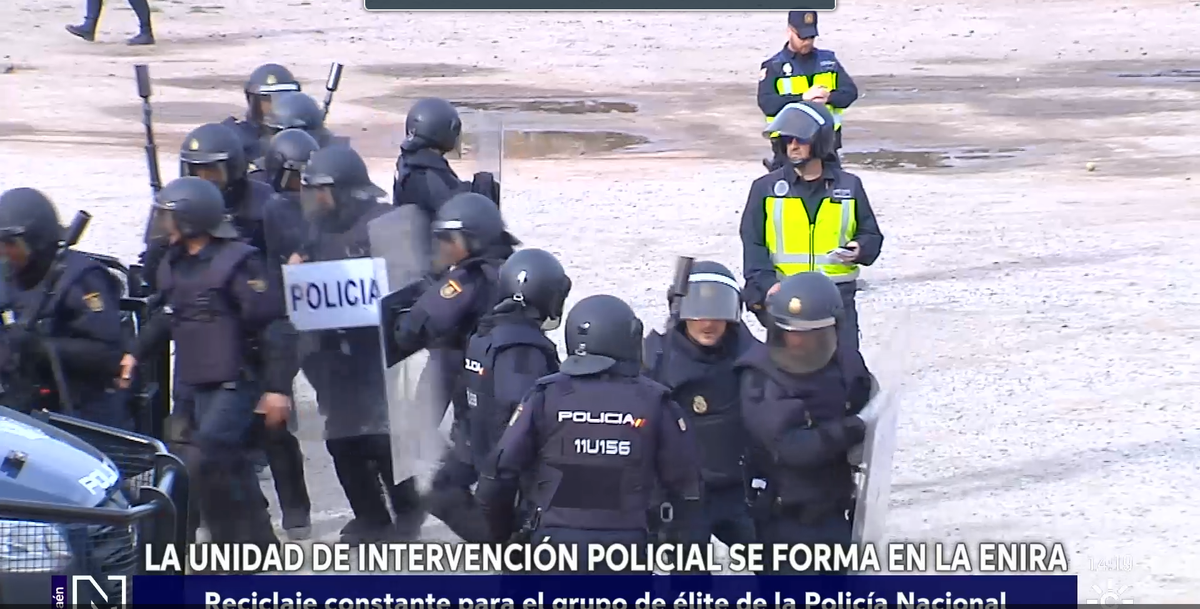 La UIP entrena en Linares a sus unidades antidisturbios con ejercicios de control de multitudes y registros
