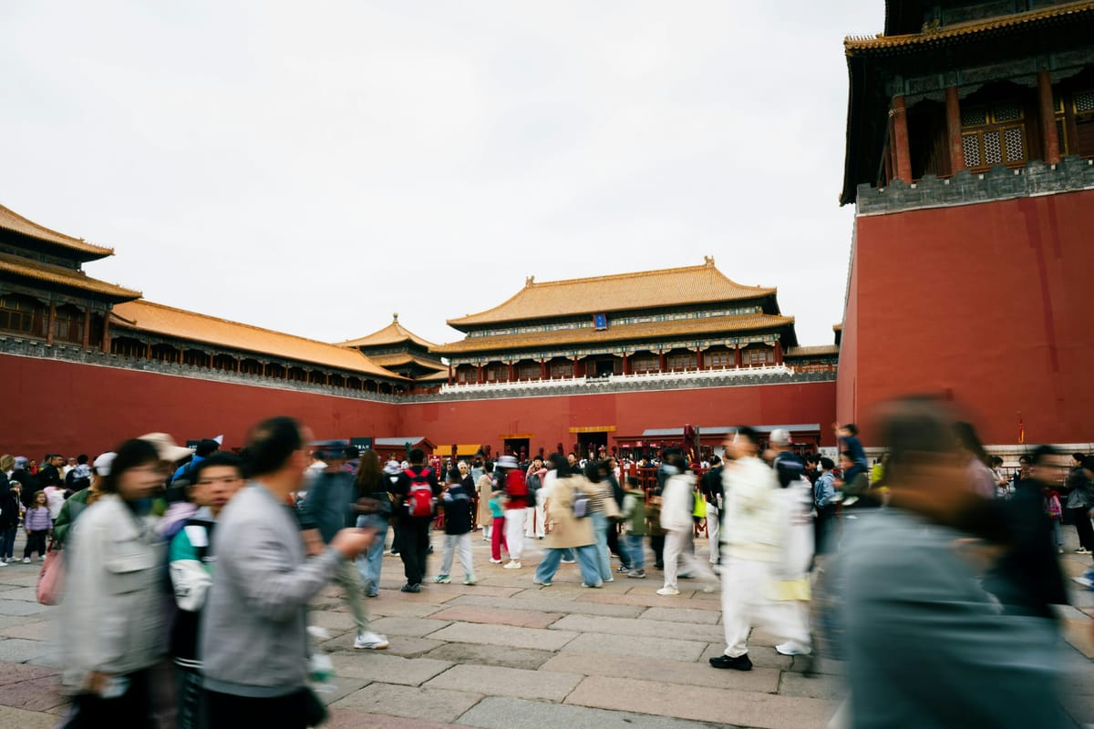 Viajeros de cinco países latinoamericanos podrán entrar a China sin visado desde junio de 2025
