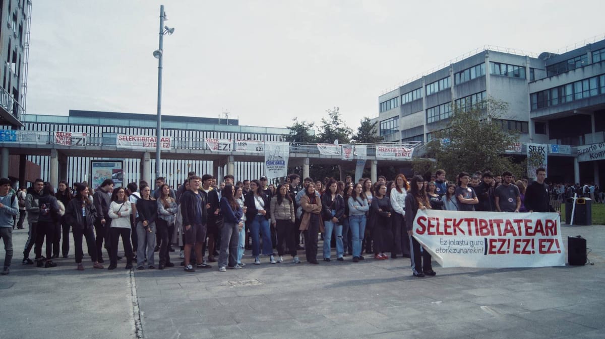 Ikasle Abertzaleak vuelve a protestar contra las pruebas de acceso a la universidad