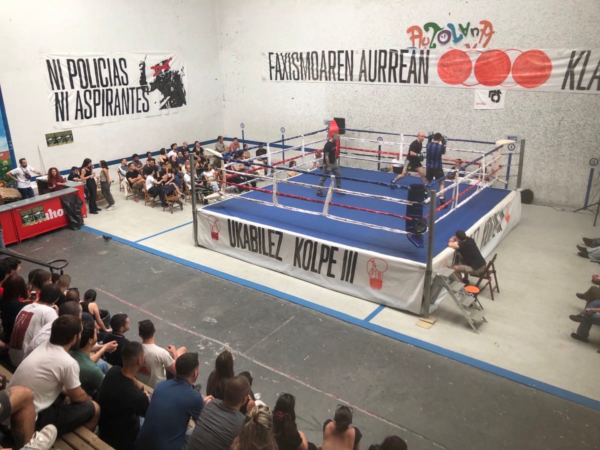 Se celebra en Gasteiz la tercera edición de la iniciativa 'Ukabilez Kolpe'