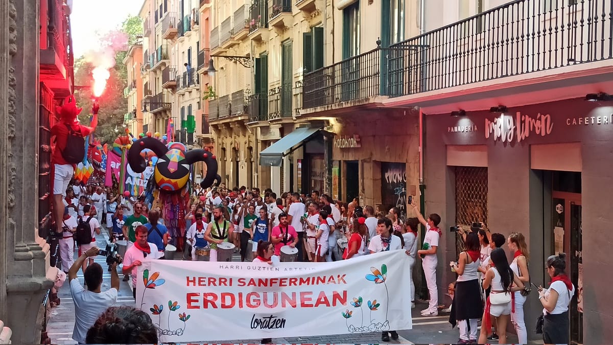 Herri Sanferminak denuncia obstáculos por parte del Ayuntamiento de Iruñea para el uso del espacio público