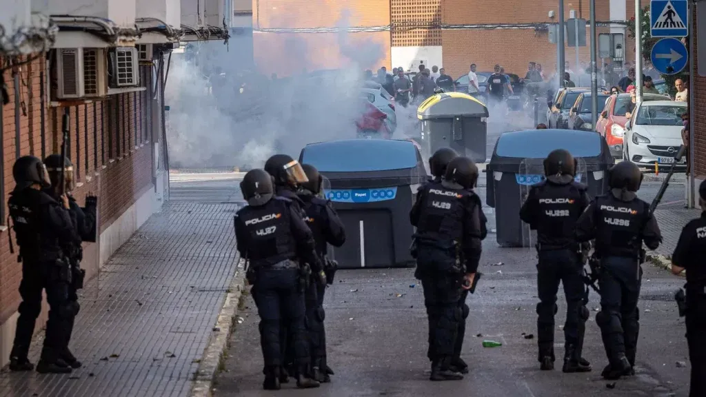 Sindicatos y patronal del metal en Cádiz reanudan negociaciones para evitar huelga indefinida