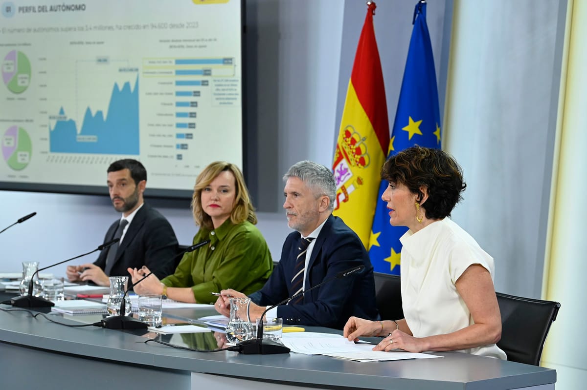 El cruce de grabaciones, luchas intestinas y maniobras políticas agitan el poder en Madrid