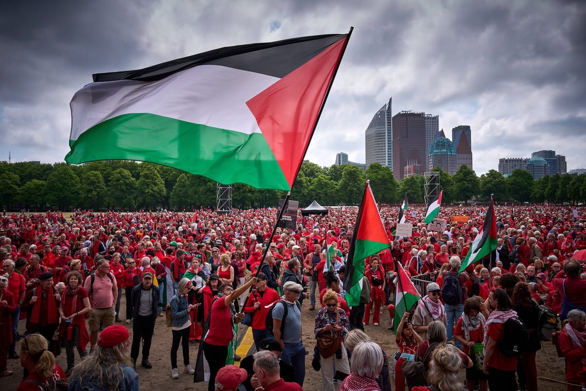 Más de 150.000 personas se manifiestan en Países Bajos contra el genocidio y el rearme