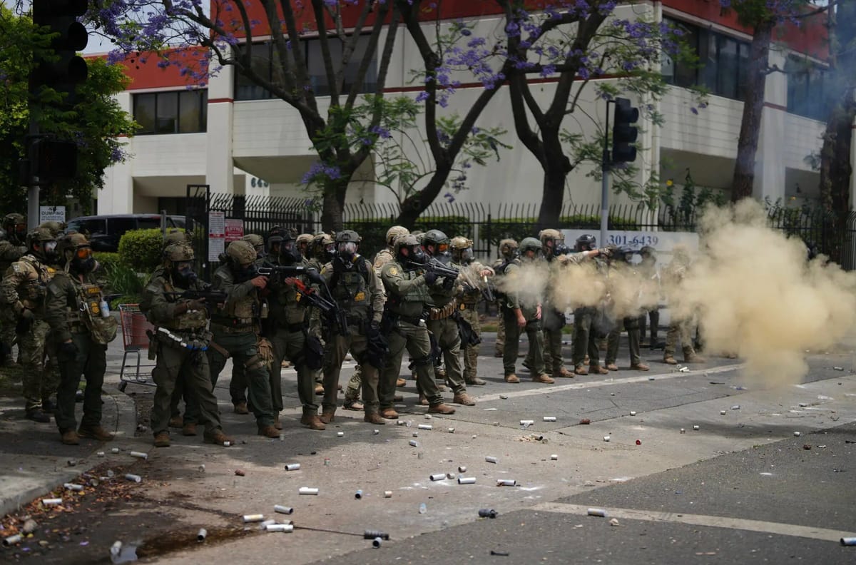 Trump manda otros 2.000 soldados y 700 marines a Los Ángeles contra las protestas por redadas migratorias