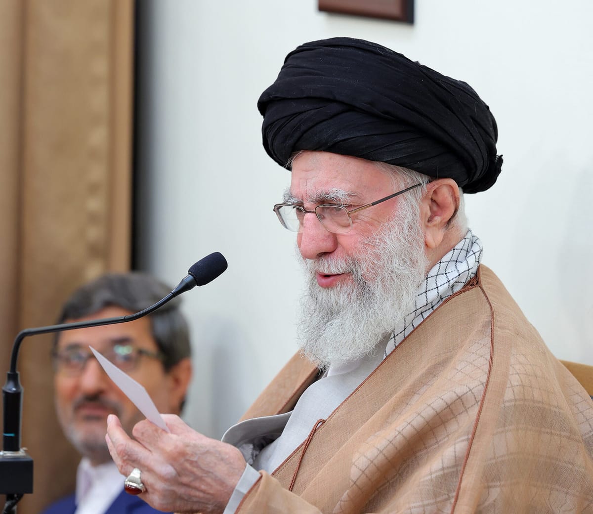 Irán rechaza propuesta nuclear de EEUU y asegura que seguirá enriqueciendo uranio