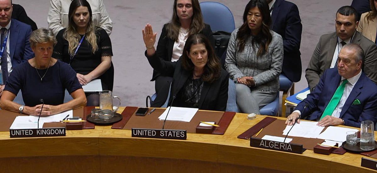 Estados Unidos veta en la ONU una resolución de alto el fuego en Gaza mientras continúan los bombardeos israelíes