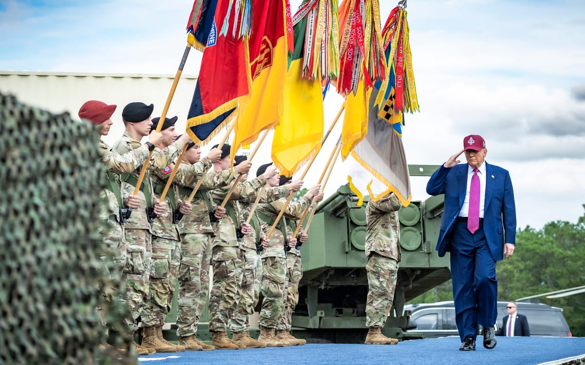 EEUU evacúa personal diplomático y militar de Oriente Medio ante el aumento de la tensión regional