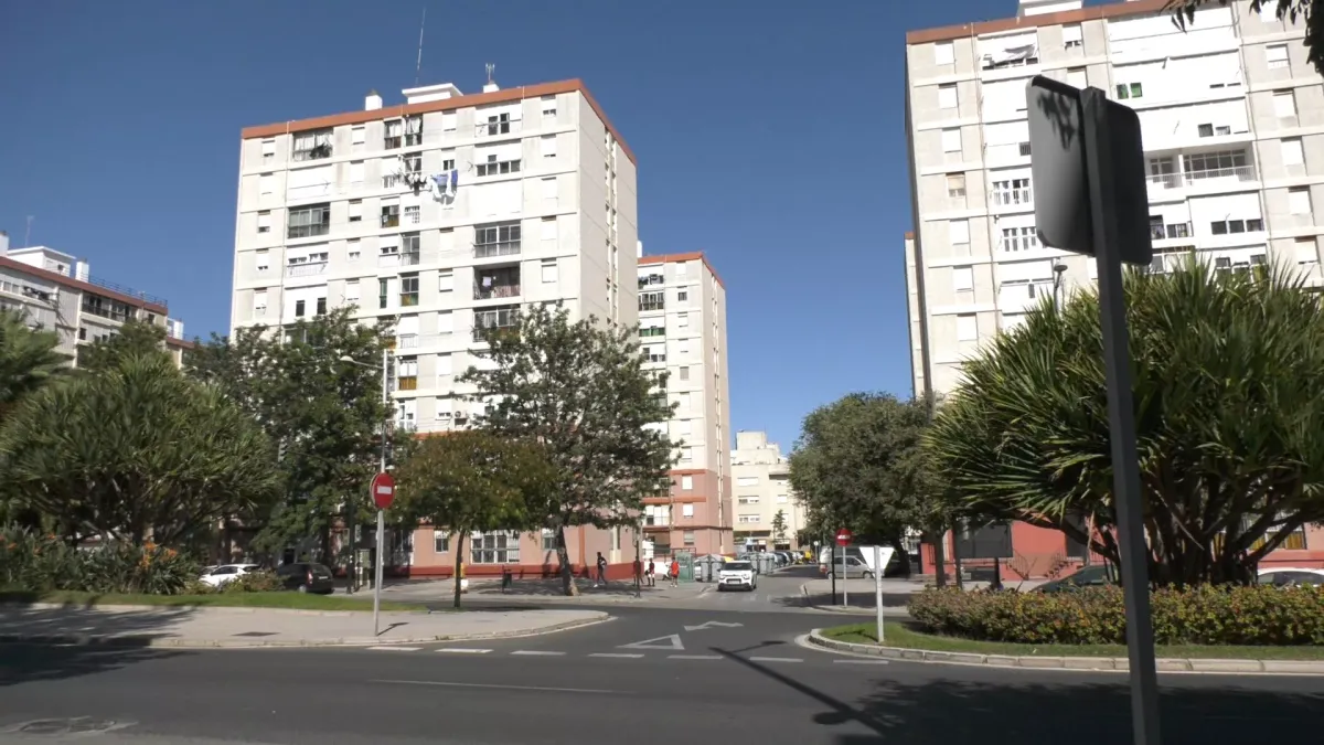 El Ayuntamiento de Cádiz intenta desahuciar a una familia con dos menores de una vivienda municipal