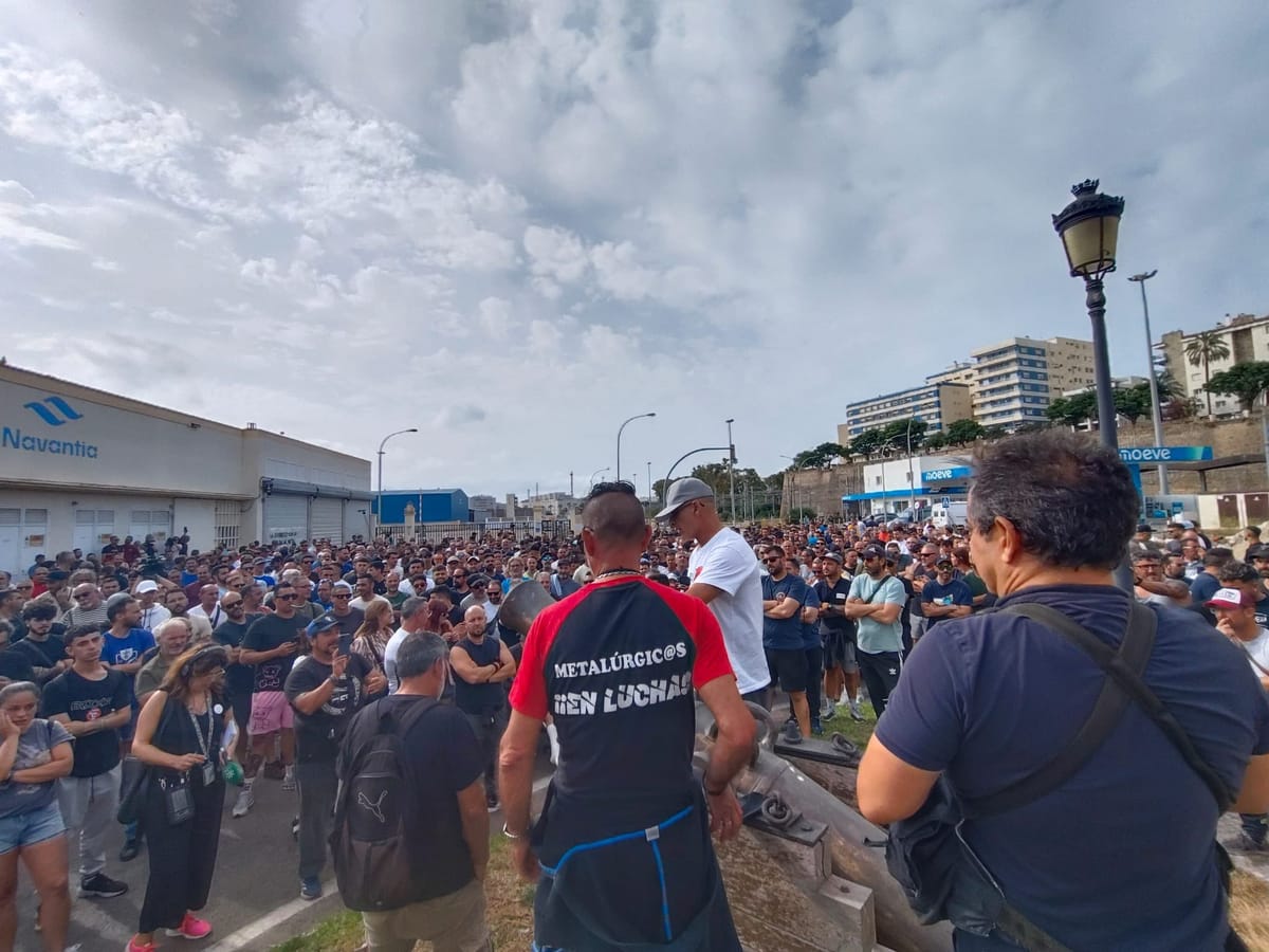 La huelga del metal bloquea vías principales en Cádiz y el Campo de Gibraltar tras el rechazo al preacuerdo