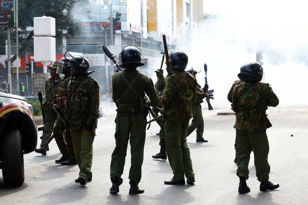 Al menos 8 muertos y 400 heridos en el aniversario de las marchas contra el Gobierno en Kenia