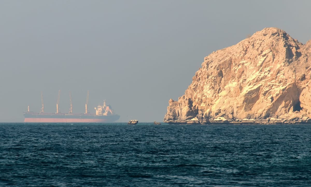 El precio del gas natural se dispara en Europa ante el temor al cierre del estrecho de Ormuz