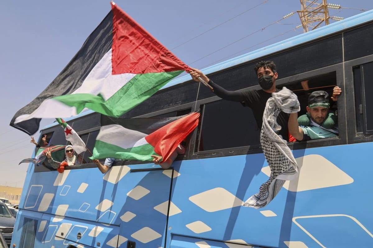 Manifestantes internacionales mantienen la presión en la frontera para exigir el fin del asedio a Gaza