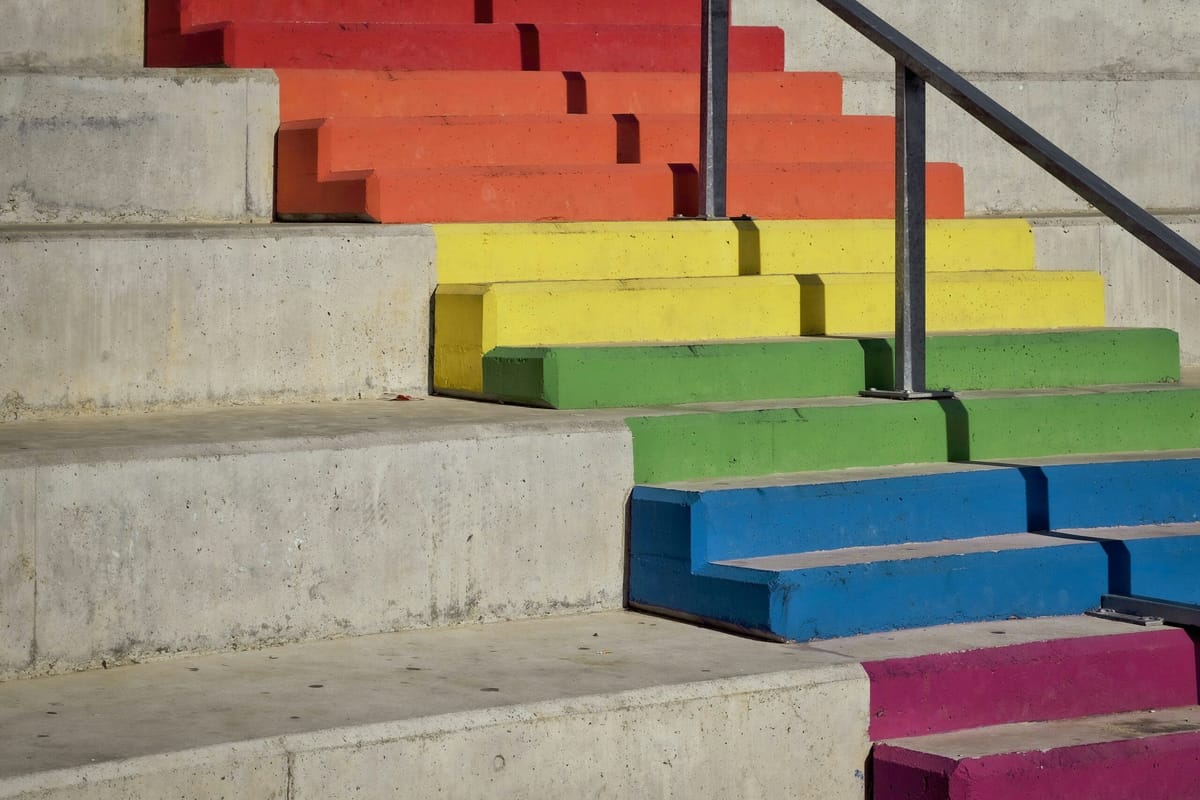 El Informe Juventud 2024 alerta sobre el aumento de la LGTBIfobia