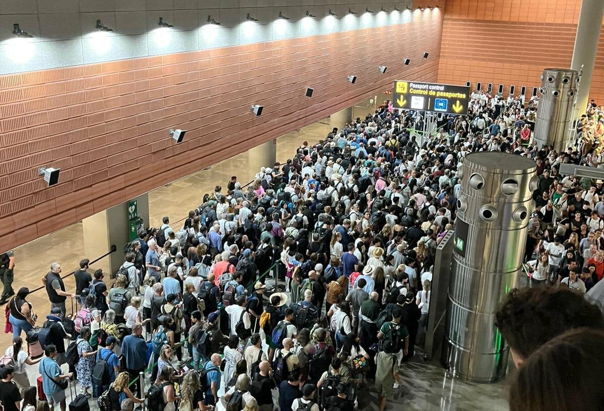 Colapso en la T4 de Barajas