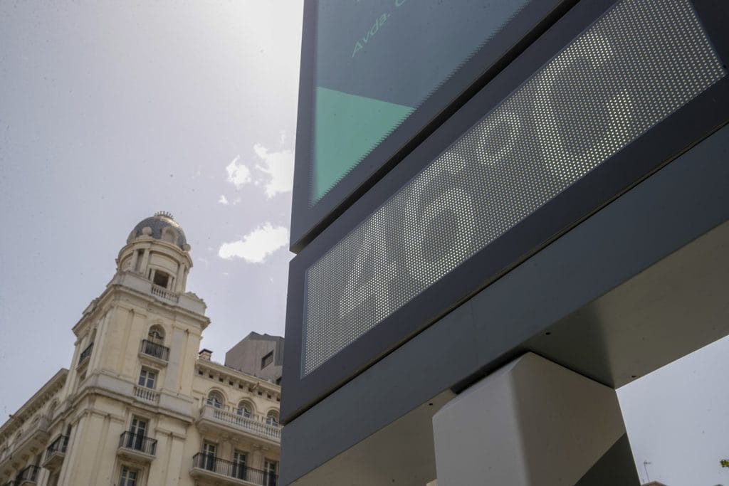 Junio marca el récord histórico de calor con una media de 23,6 °C y máximas de 46 °C en Andalucía