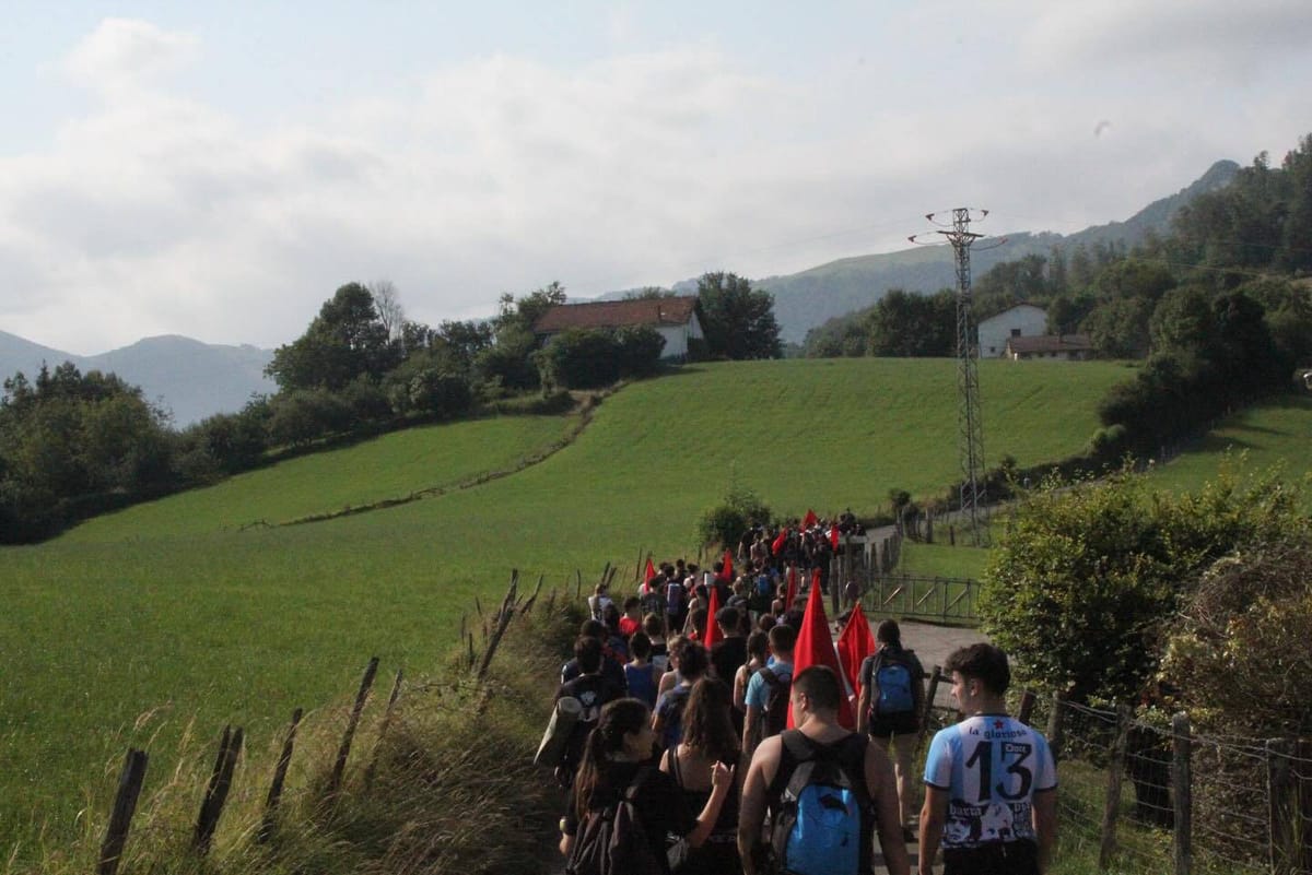 Comienzan las Eskola Ibiltariak de Ikasle Abertzaleak con recorridos locales