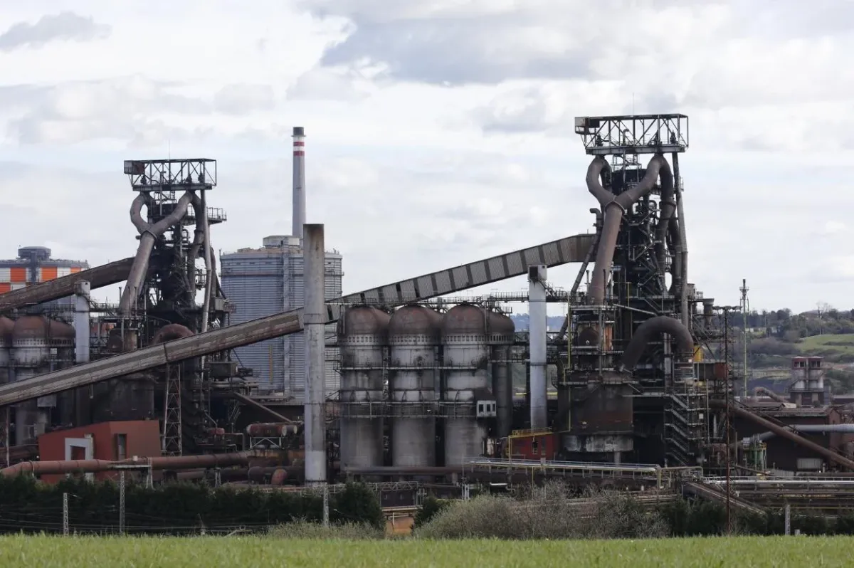 Muere un trabajador en la planta de ArcelorMittal en Xixón