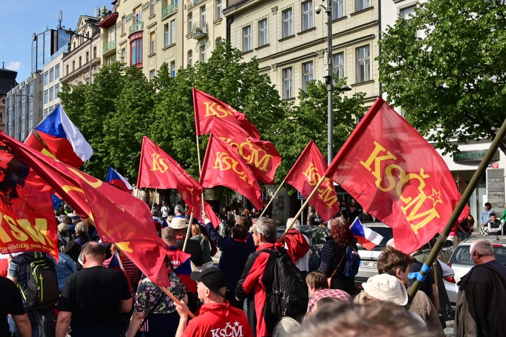 La República Checa establece penas de prisión por hacer propaganda comunista