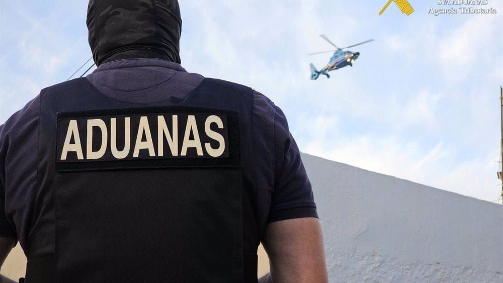 Detenido el número dos de Vigilancia Aduanera en Catalunya por presunto contrabando