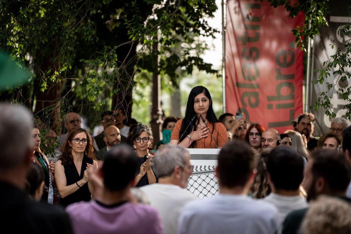 Zarah Sultana deja el Partido Laborista y anuncia un nuevo partido con Corbyn, que niega su participación