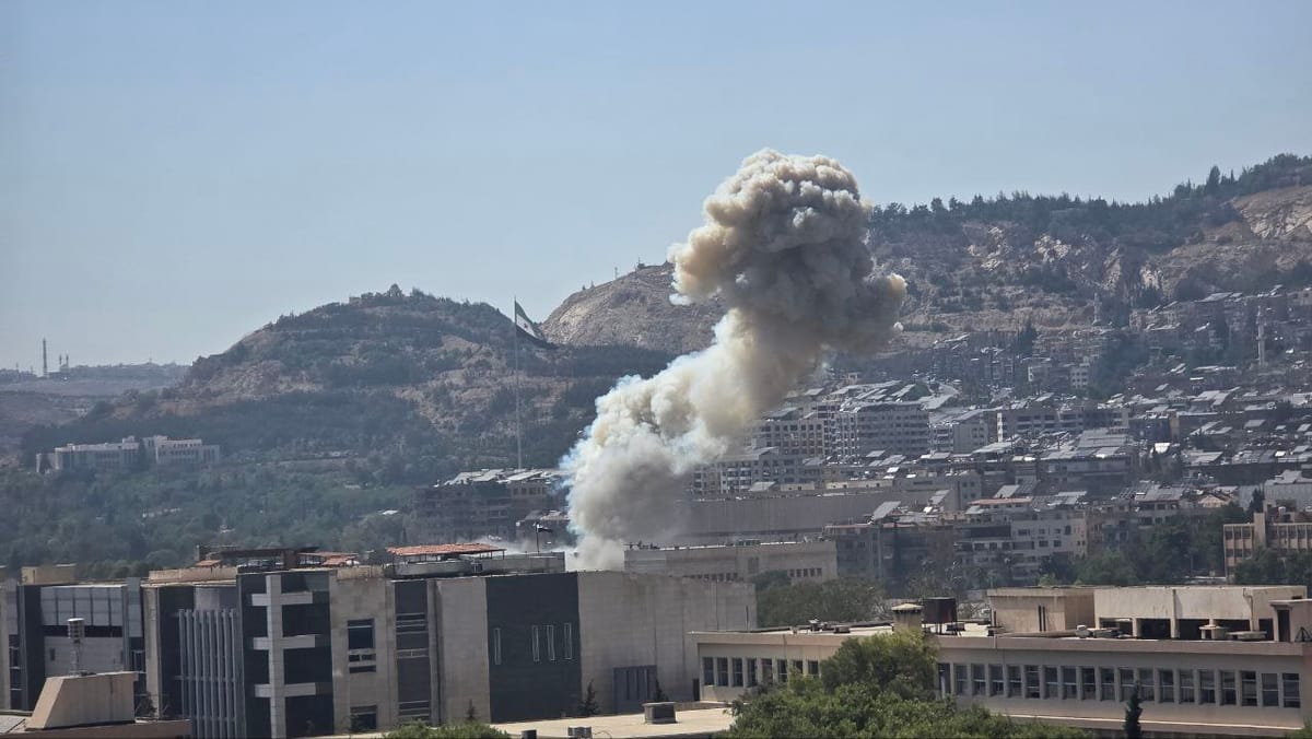 Israel bombardea el Ministerio de Defensa y la sede presidencial de Siria