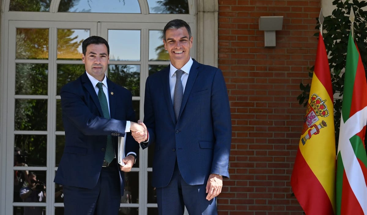 Moncloa y Lakua acuerdan el traspaso de las ayudas familiares no contributivas