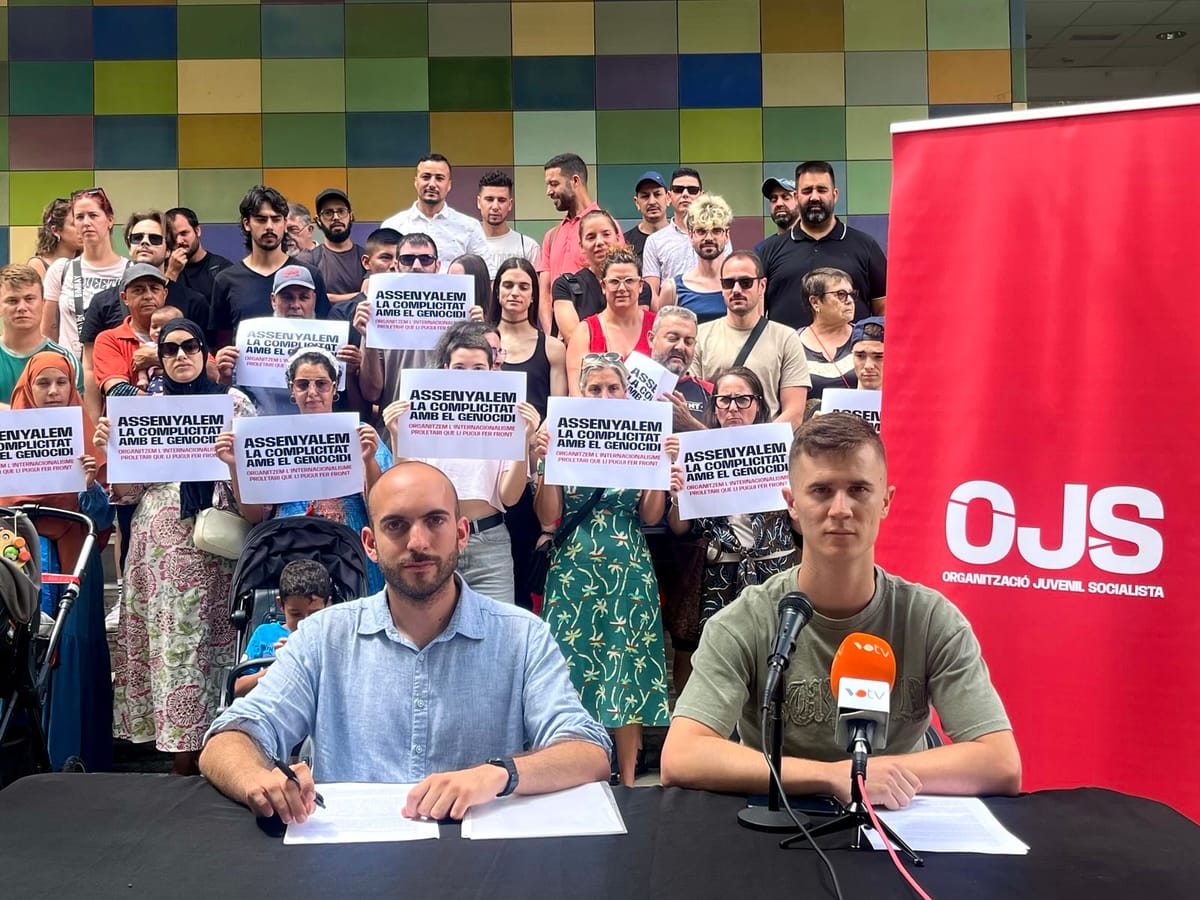 Dos militantes de la OJS acusados de “daños” y “antisemitismo” por la acción contra Pilar Rahola