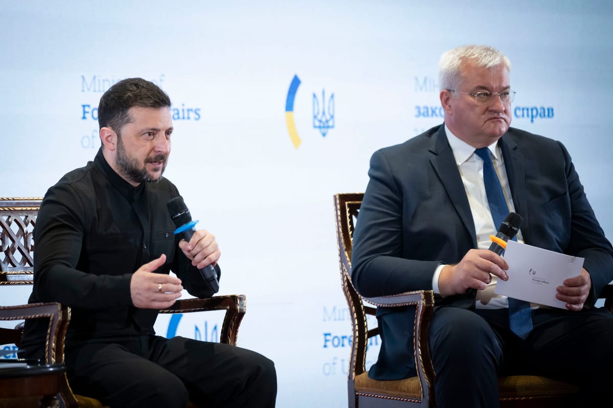 Antiguos aliados critican por primera vez a Zelensky por reprimir a activistas y opositores