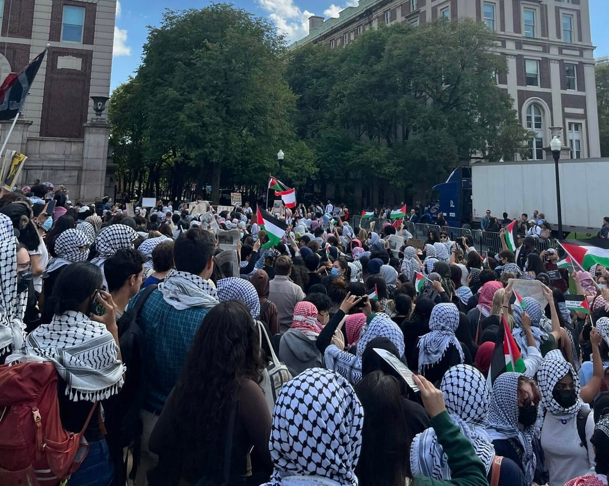 Columbia expulsa a casi 80 estudiantes por protestar contra el genocidio en Palestina