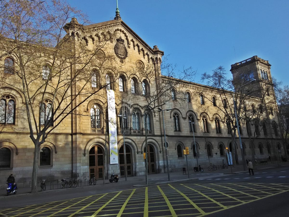 Más de 250 profesores exigen a la UB investigar al catedrático Ramón Flecha por coerción sexual y abuso de poder
