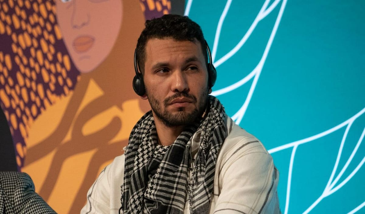 "El racismo no es solo una ideología, es materialidad, es pobreza, es explotación, es segregación, violencia policial y muerte"