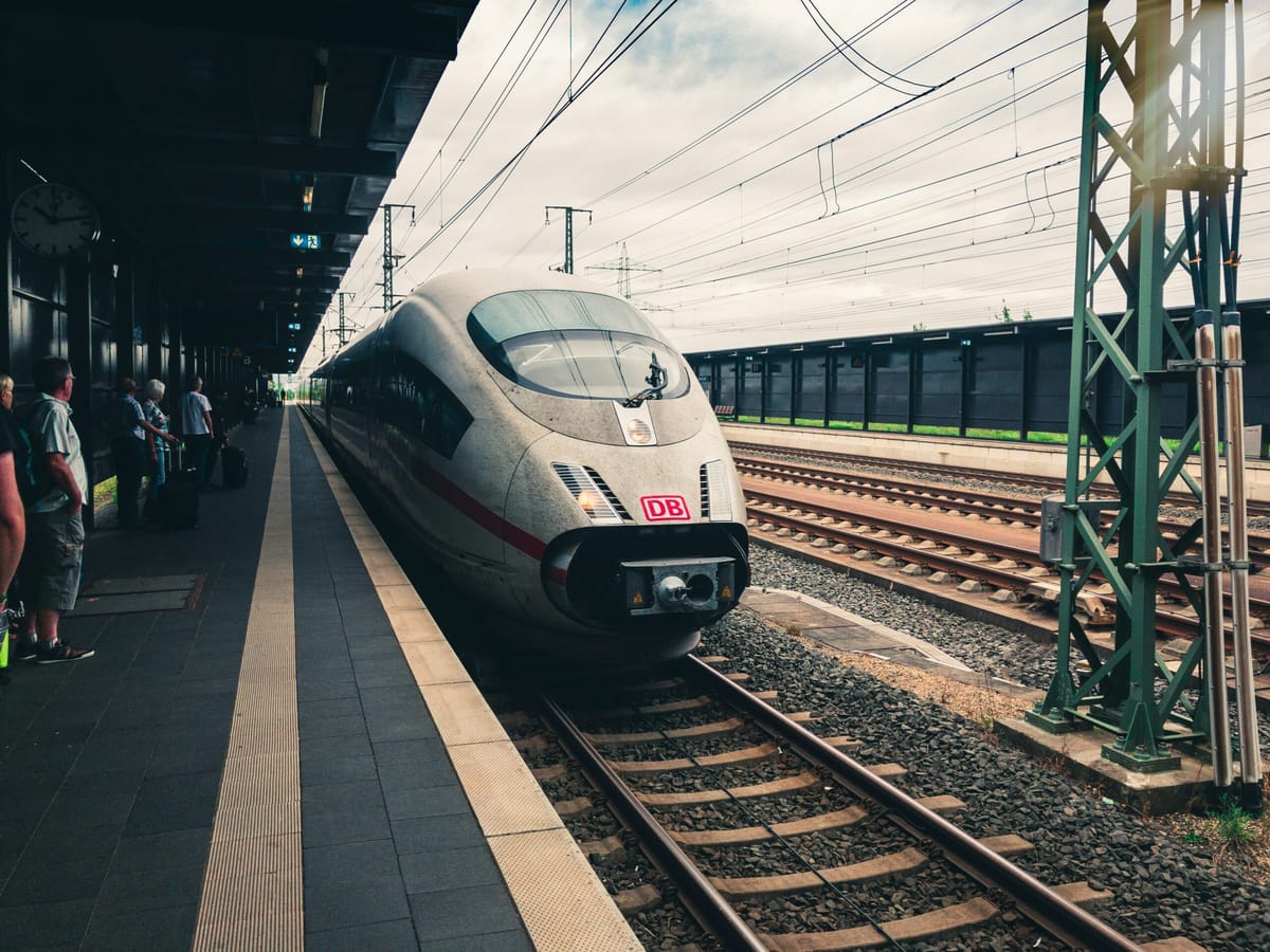Uno de cada tres trenes de larga distancia en Alemania llega con retraso