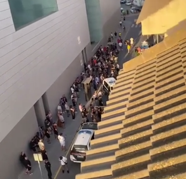 Fracasa la protesta de la extrema derecha en Torre Pacheco: más policías y prensa que manifestantes