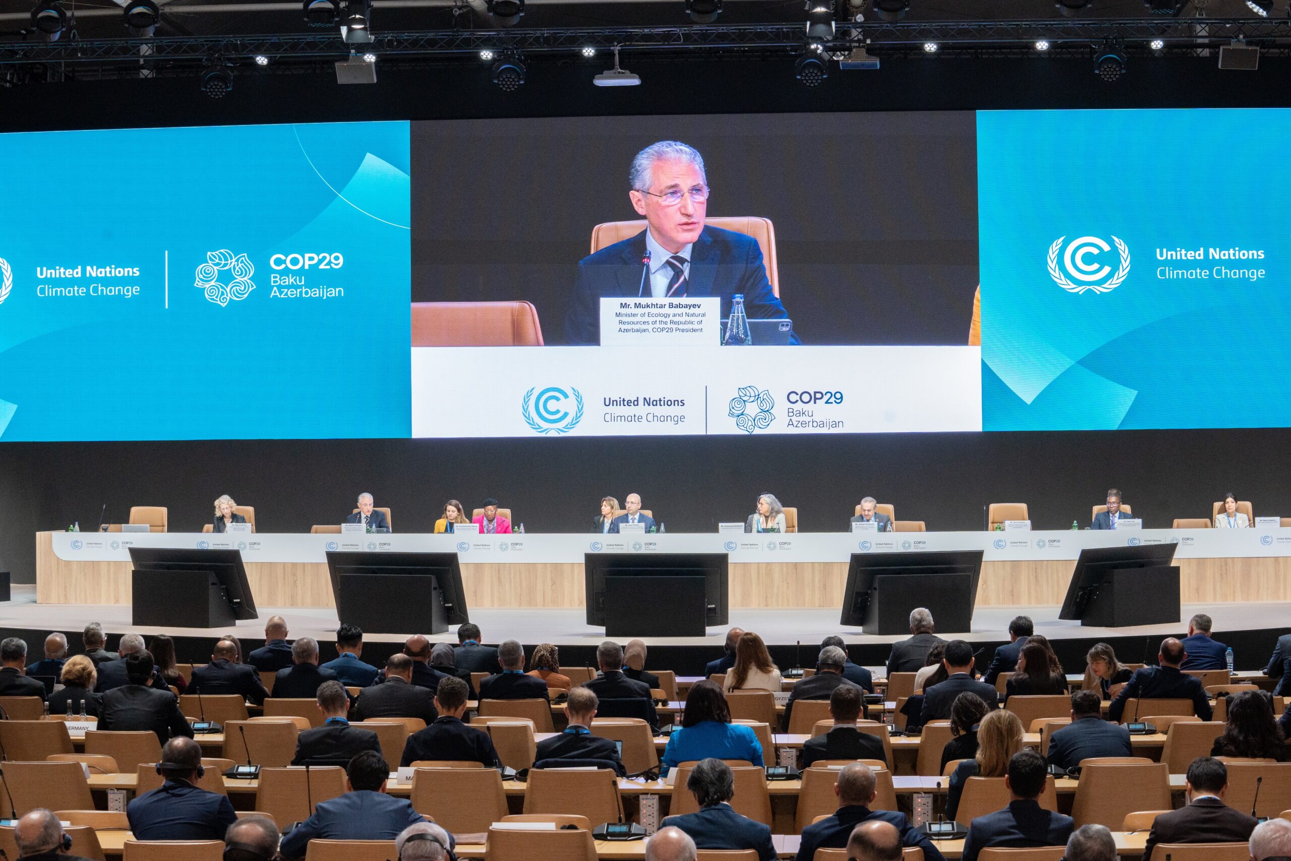 La COP29 propone una meta de financiación climática de 1,3 billones anuales para 2035