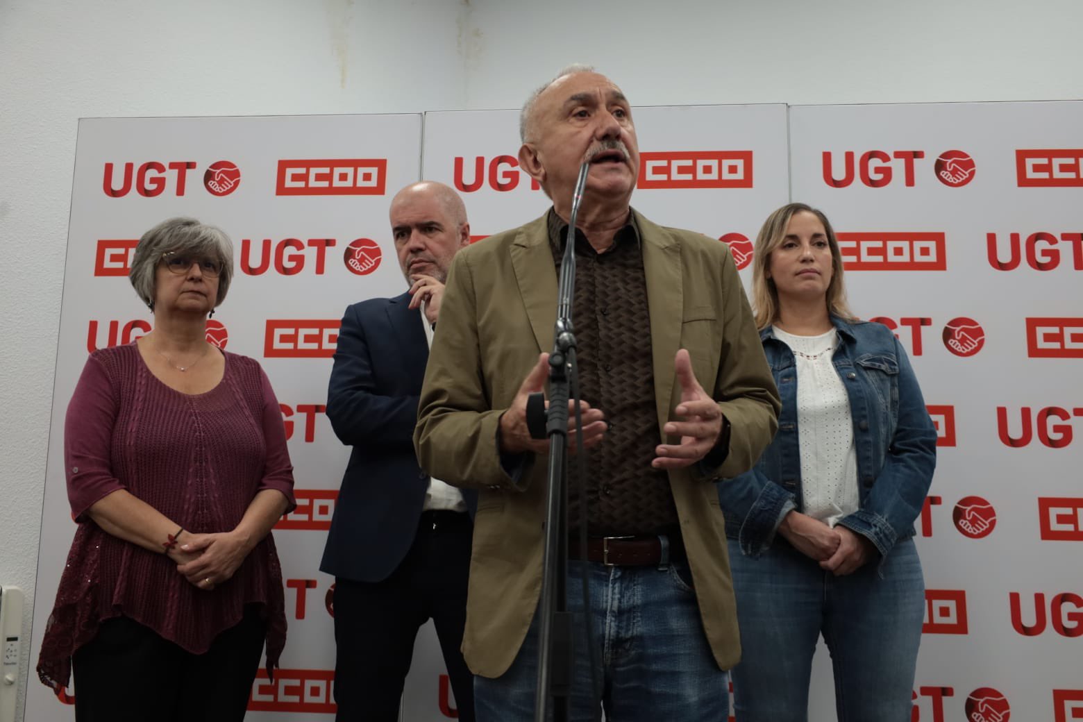 CCOO y UGT desconvocan la huelga de transporte del lunes por la DANA