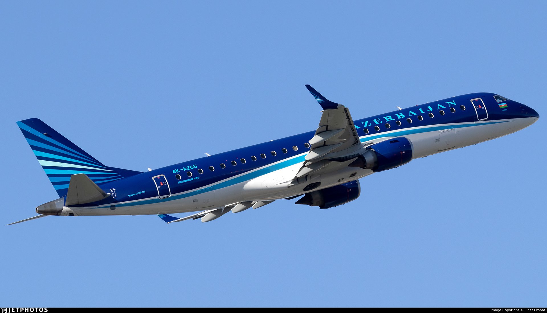 Accidente de avión de Azerbaijan Airlines en Kazajistán deja al menos 38 muertos