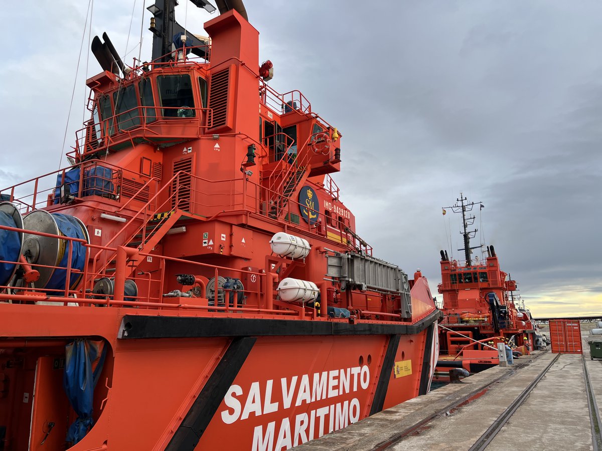 Cuatro muertos y cinco desaparecidos tras el hundimiento de una lancha en Lanzarote