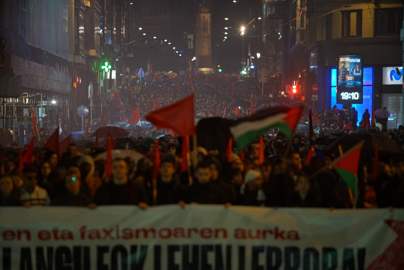 El Movimiento Socialista de Euskal Herria moviliza a miles de jóvenes para hacer frente al auge reaccionario