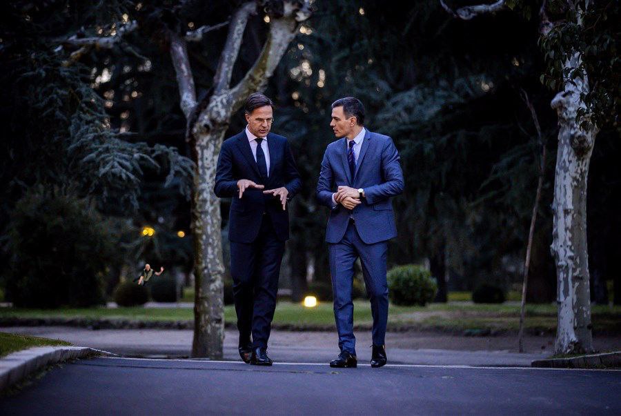 Reunión entre Sánchez y Rutte para reafirmar el compromiso presupuestario con la OTAN