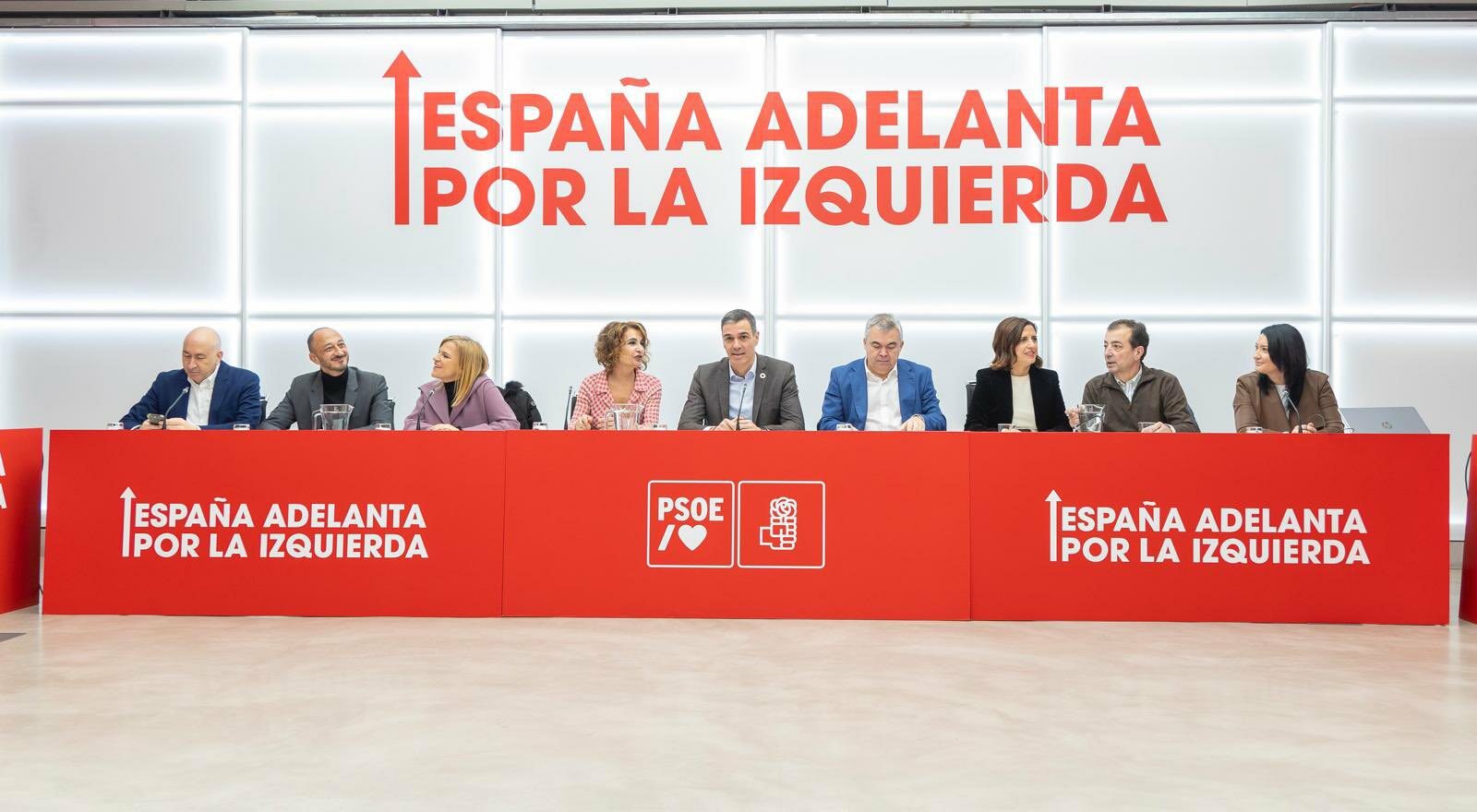 Reunión de la Ejecutiva Federal del PSOE para renovar liderazgos regionales