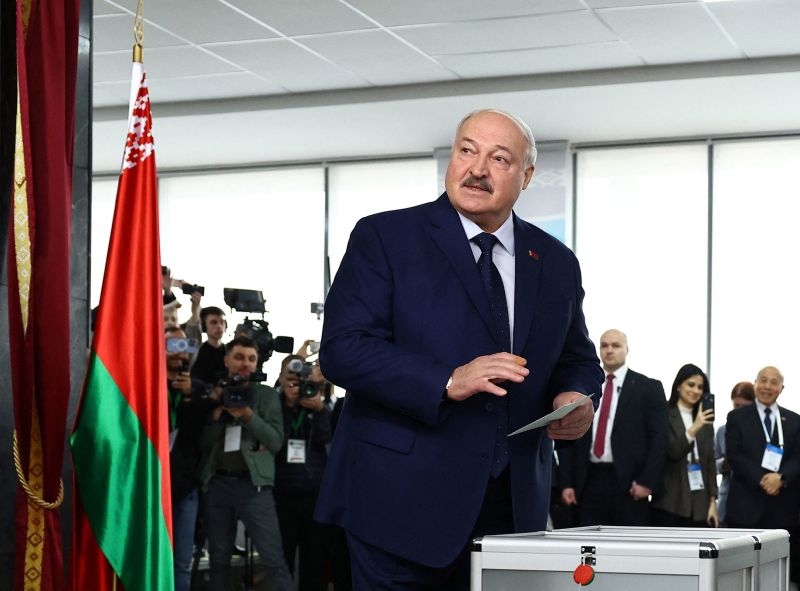 Alexandr Lukashenko es reelegido presidente de Bielorrusia con el 86,82% de los votos