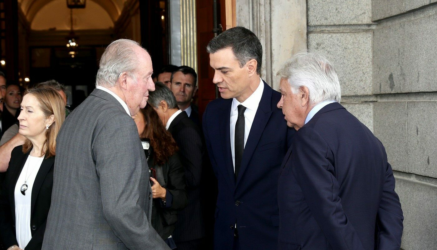 Sánchez preside el acto inaugural por los 50 años de la muerte de Franco