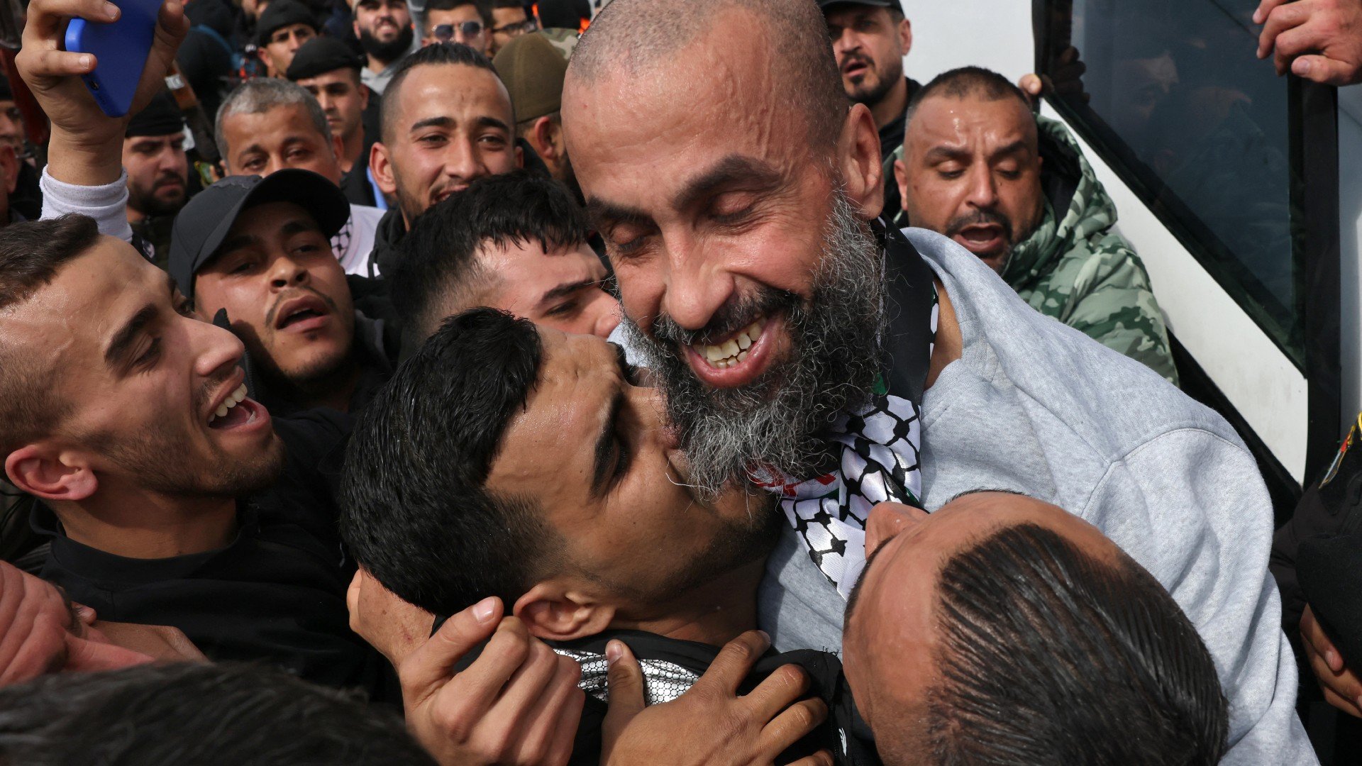 Alegría y celebración en la liberación de prisioneros palestinos