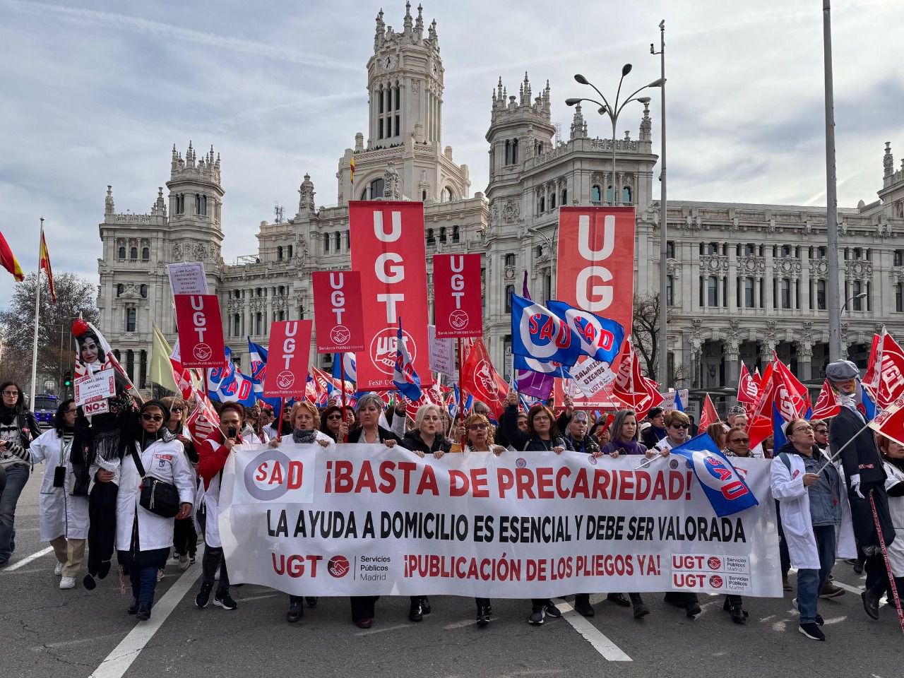 Suspenden la huelga de las trabajadoras del servicio de ayuda a domicilio en Madrid