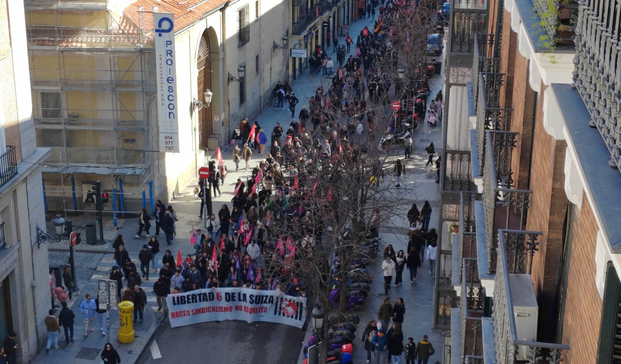 Solidaridad con ‘Las 6 de la Suiza’ en las calles de Madrid