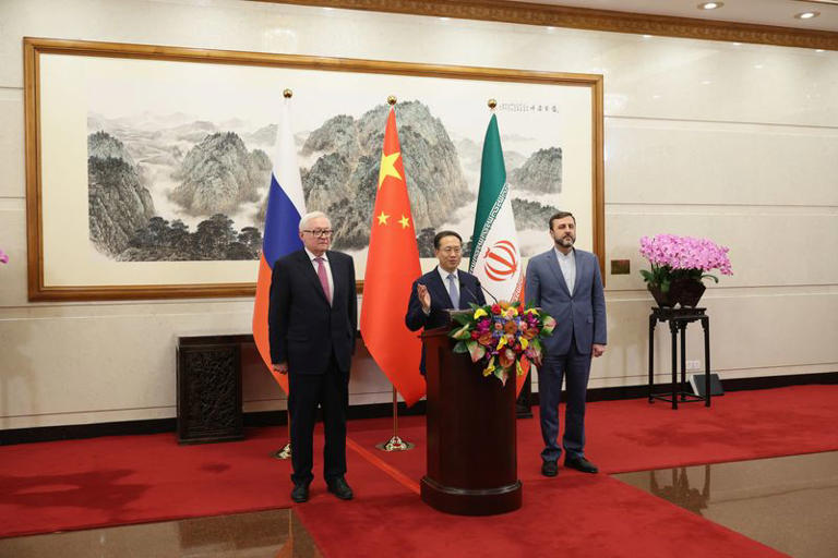 China, Rusia e Irán instan a levantar sanciones unilaterales y respaldan el acuerdo nuclear