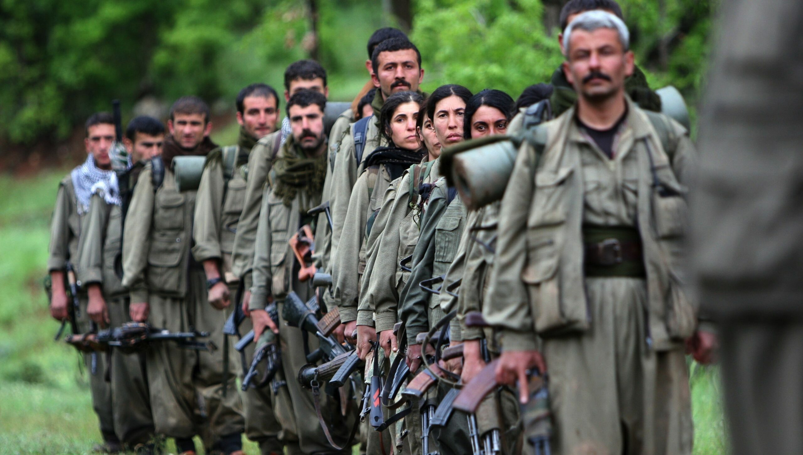 El PKK declara un alto el fuego tras el llamado de Abdullah Öcalan